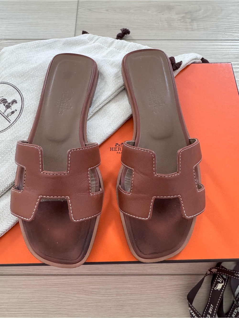 Hermes Oran Leather Sandals Gold sz 34.5